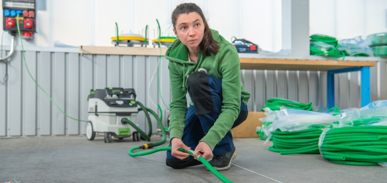 Assemblage des sondes – enfilage des tubes dans la gaine de protection