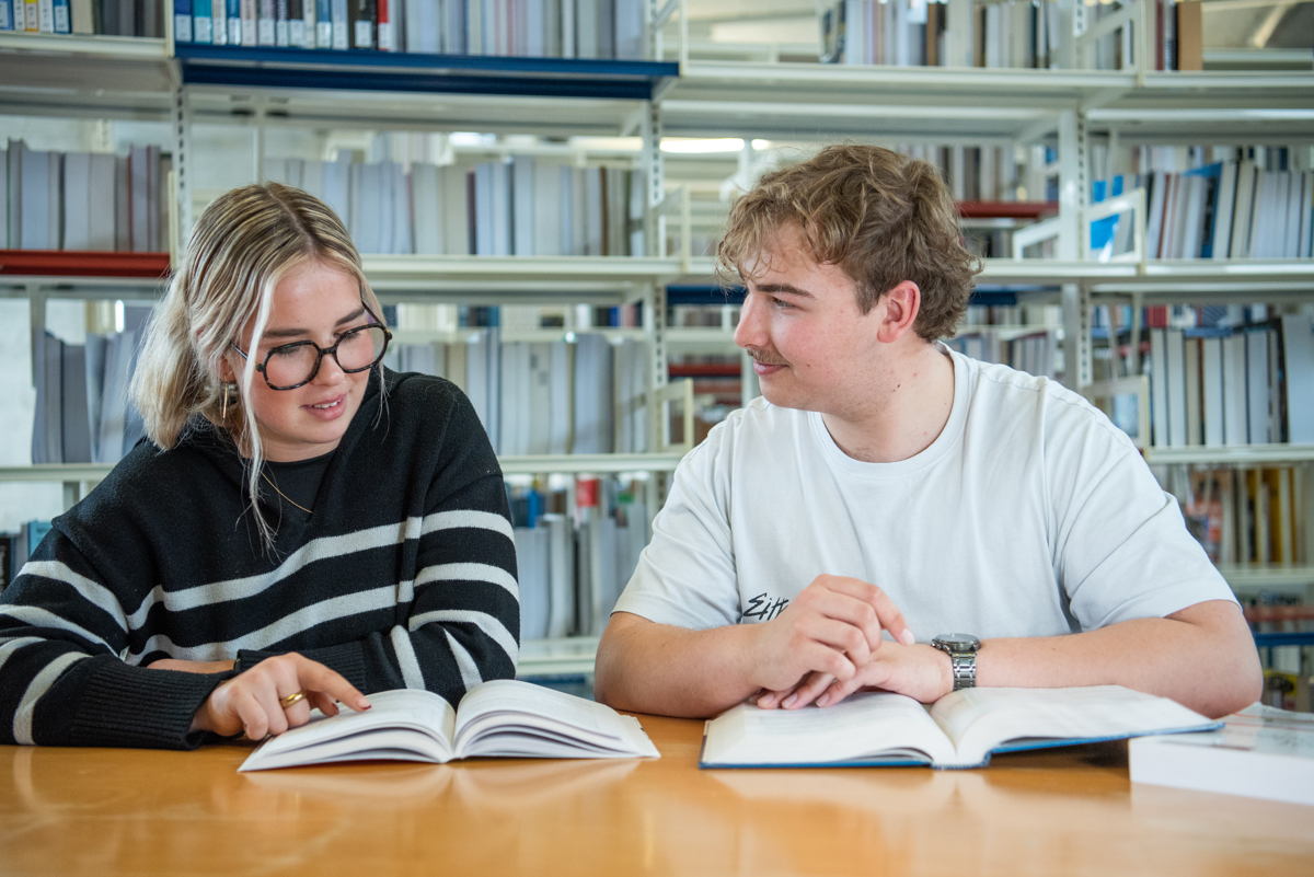 Biblio Mars @HEIA FR SCOM GD 2025 059