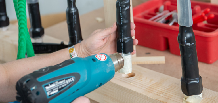 Assemblage des sondes – finition de la tête de sonde pour garantir sa durabilité dans le terrain